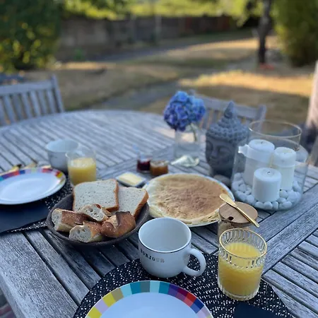 D'hotes Au Calme, Proche De La Bed & Breakfast 3*